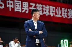雷速体育电脑版官网下载-战略调整：球队教练组开始新的策略