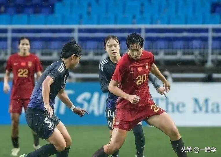 韩国女足明星荣获最佳射手奖