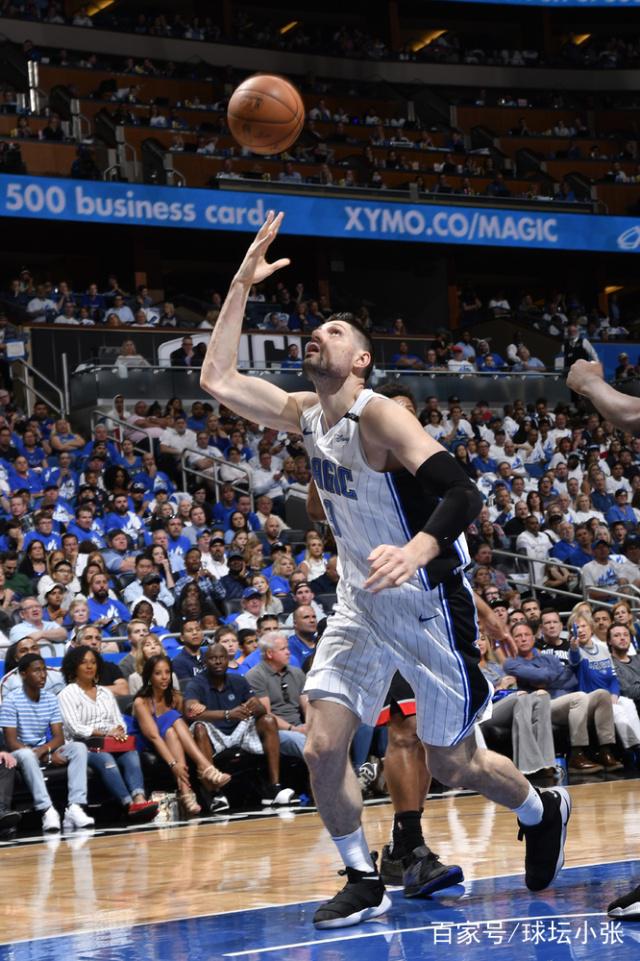 包含吉林队逆转鹈鹕，武切维奇状态火热的词条