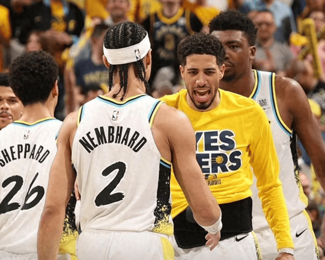 包含雷霆翻盘步行者,武切维奇统治全场的词条 包含雷霆翻盘步行者,武切维奇统治全场的词条