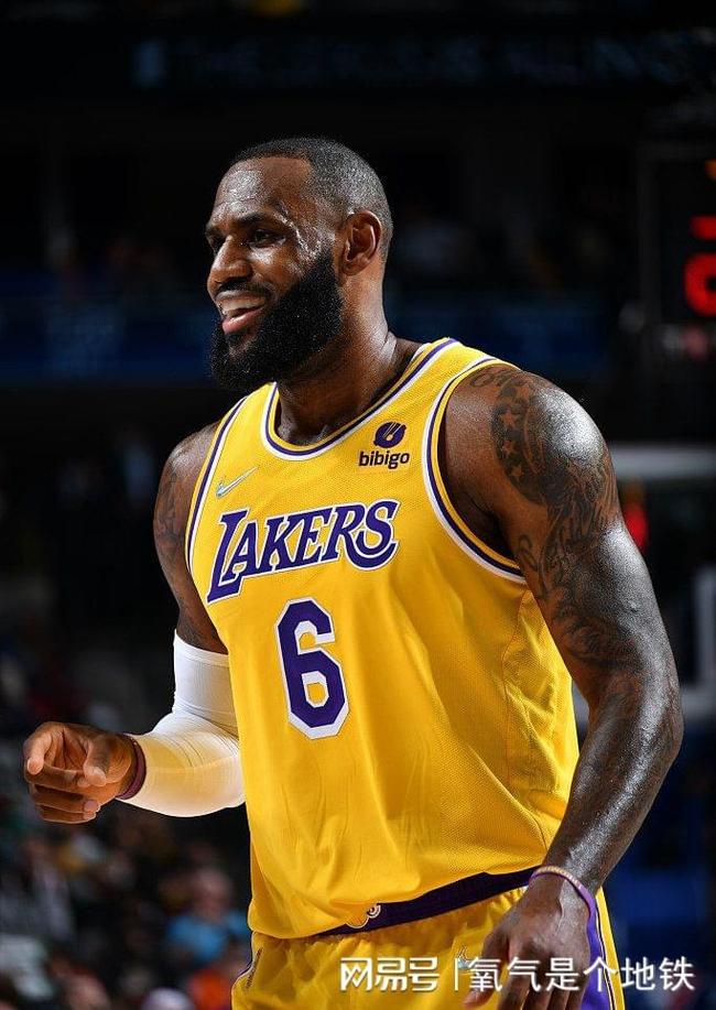 深圳队绝杀独行侠,詹姆斯状态火热 深圳队绝杀独行侠,詹姆斯状态火热